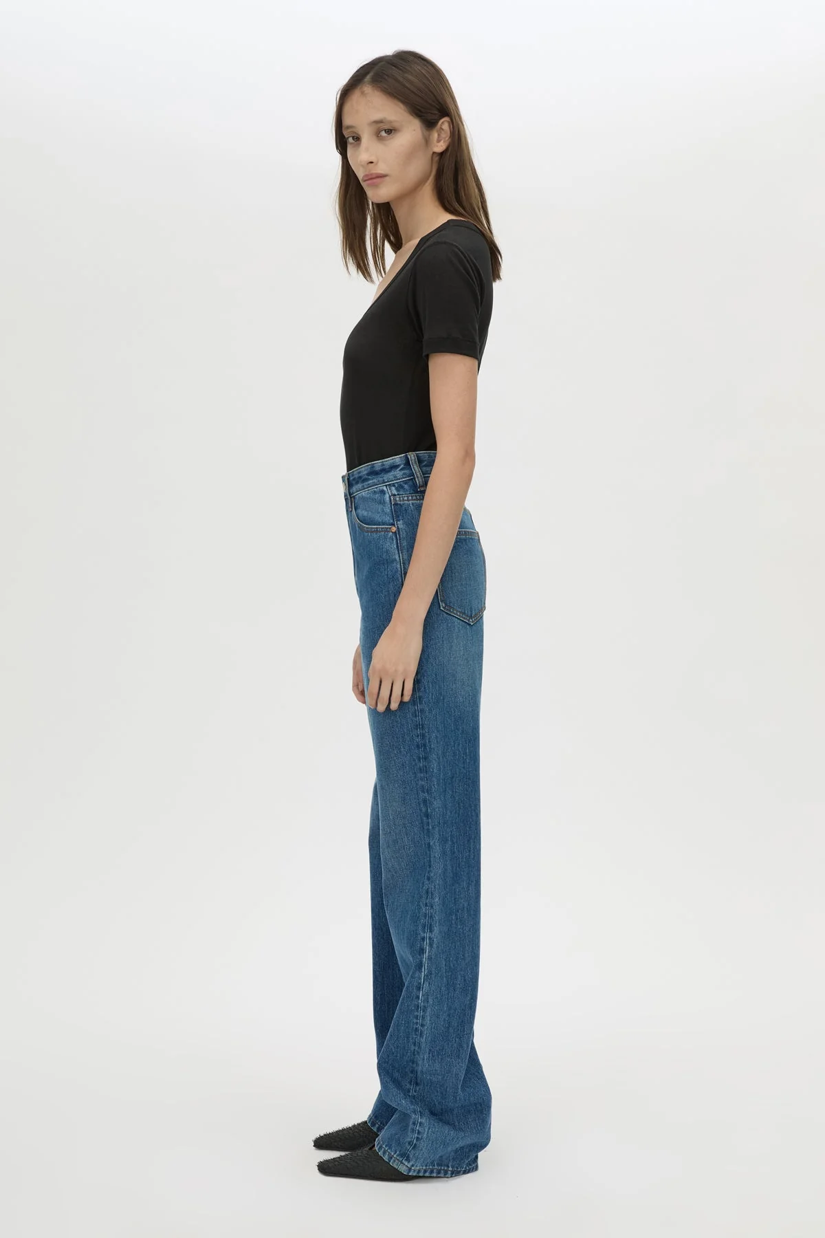 Siona Light Weight Fitted Tee - Image 3