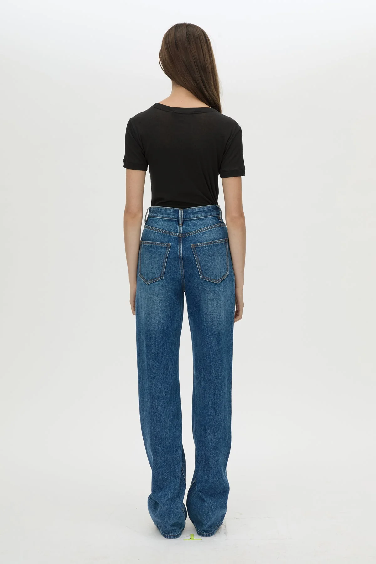 Siona Light Weight Fitted Tee - Image 4
