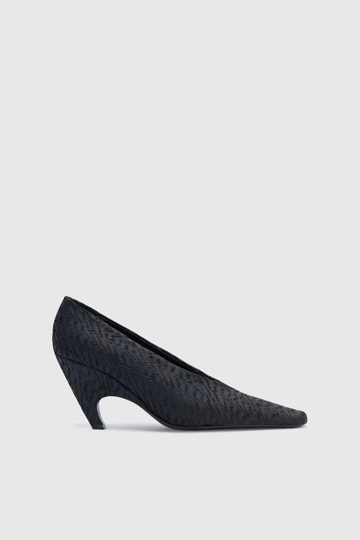 Wave Textured Pump - Image 5