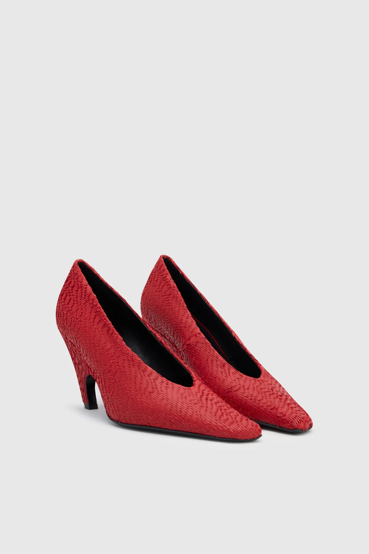 Wave Textured Pump - Image 3